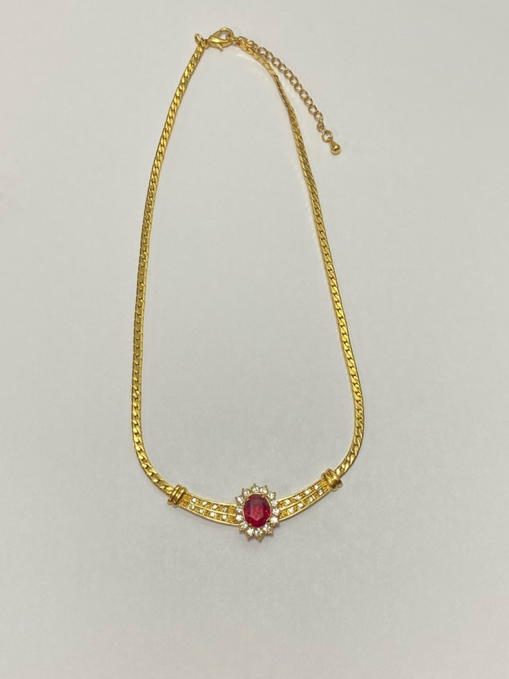 18” Estate Sale Costume Jewelry Gold Necklace Ruby Red Gem Centerpiece Statement